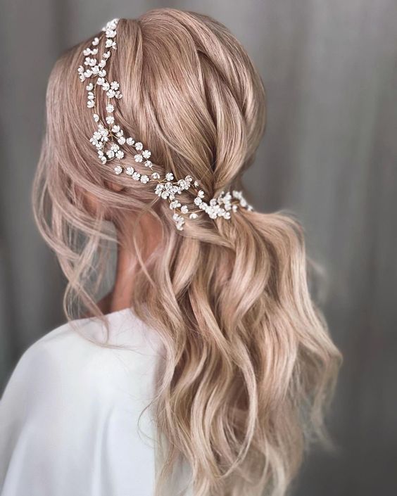 Curls to braids; Ultimate Bridesmaid Hairstyles to Slay at your Bestie's  Wedding Functions! | WeddingBazaar