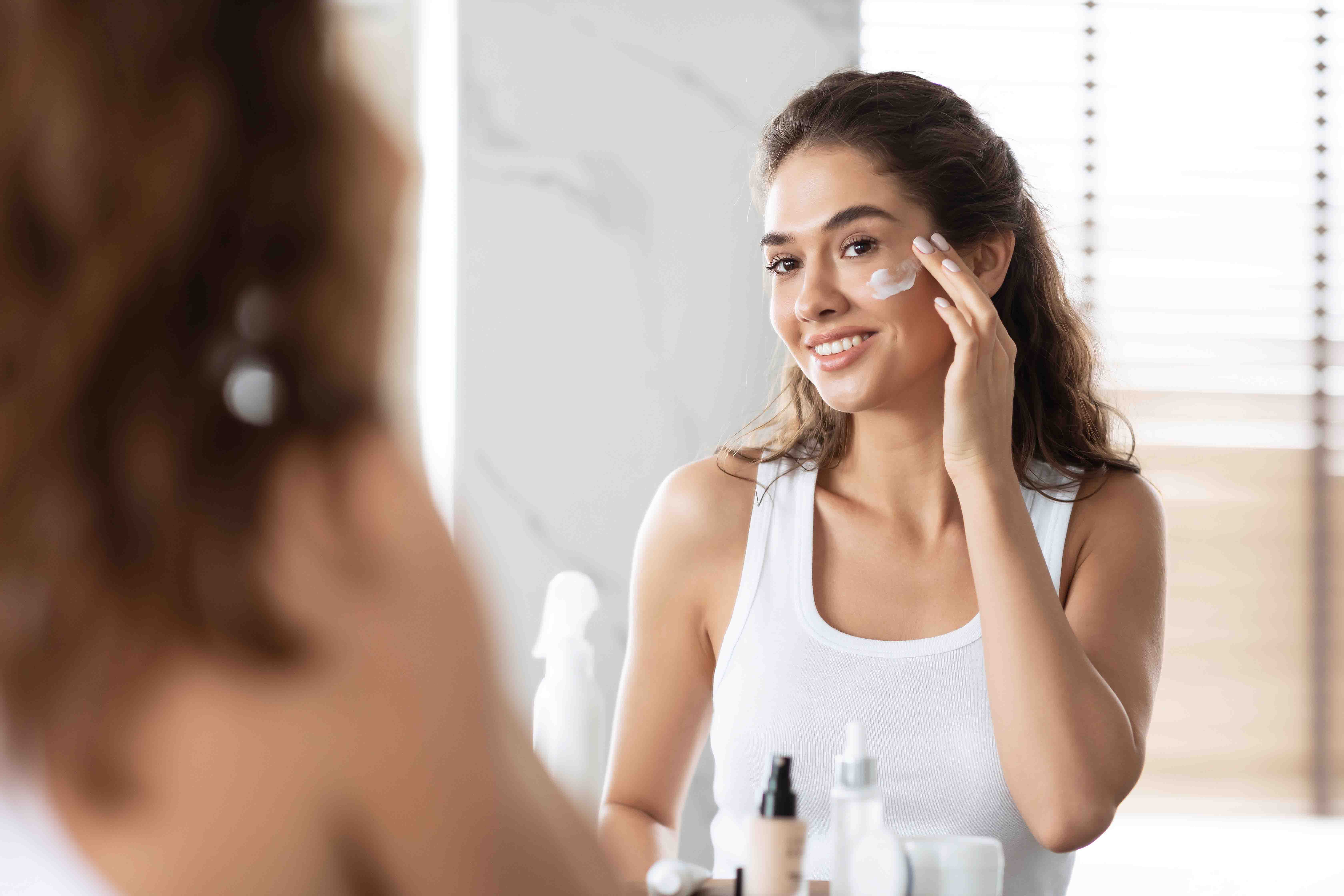 Skincare routine for oily skin - Moisturizer